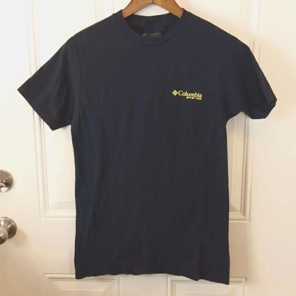 Columbia navy blue t-shirt with graphic back